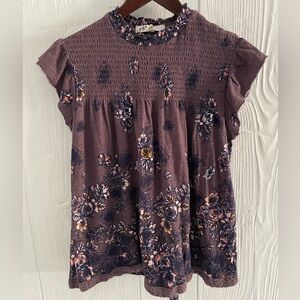 Jolt Mock Neck Cap Sleeve Purple Floral Blouse Size Medium